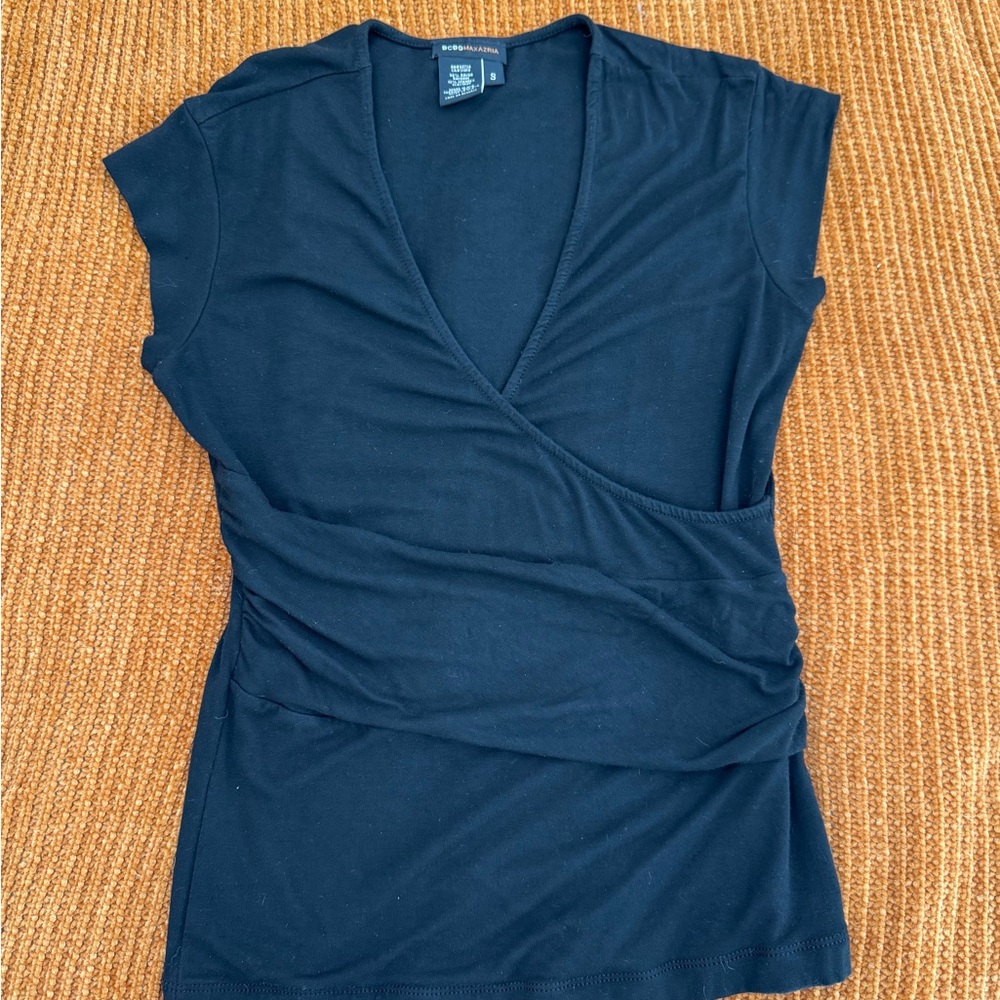 BCBGMaxAzria Black Ruched Cap Sleeve Wrap top - Picture 2 of 7